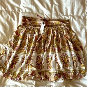 Short floral boho skirt